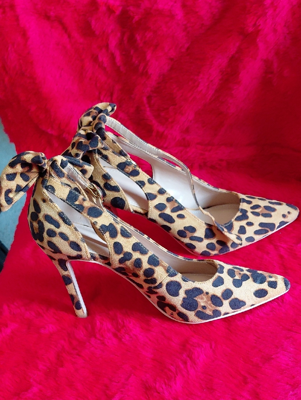 Leopard Print Pointed Toe Ankle-Tie Stiletto Heels - Tan/Black